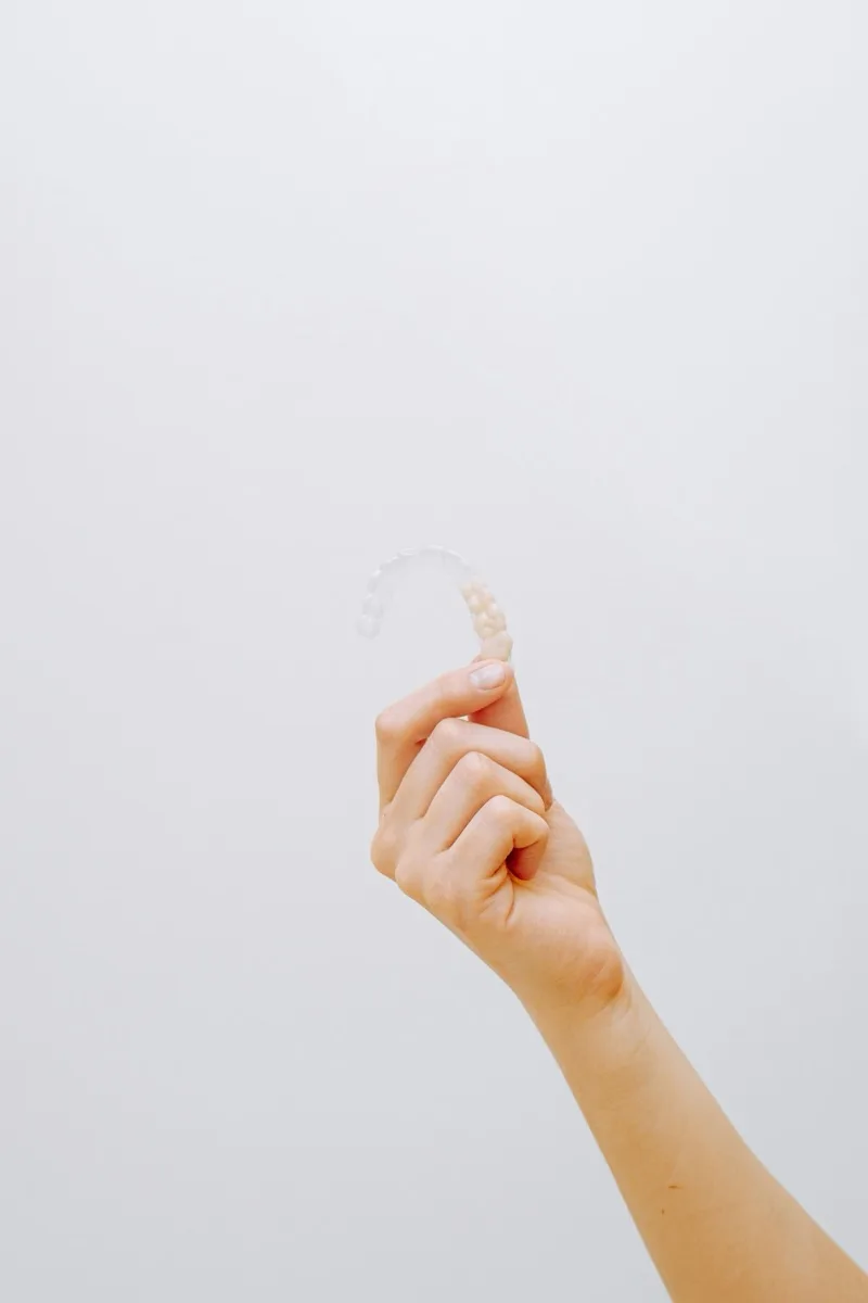 Clear Aligners vs Braces in Muscat: Which Is Right for You?